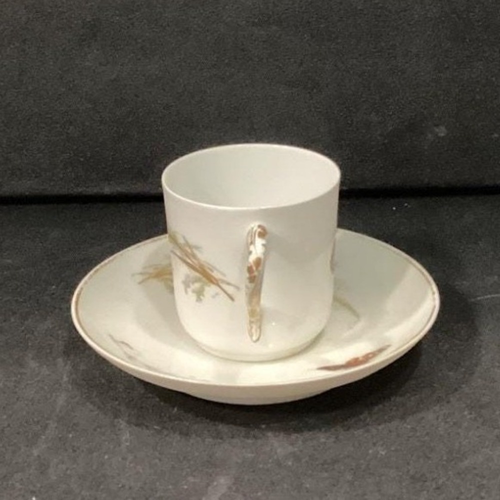 Haviland Limoges Meadow Visitors Teacup & Saucer, Two Piece Set Butterfly Design - Picture 7 of 17